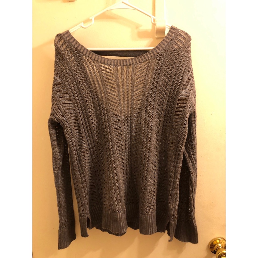 American Eagle grey sweater